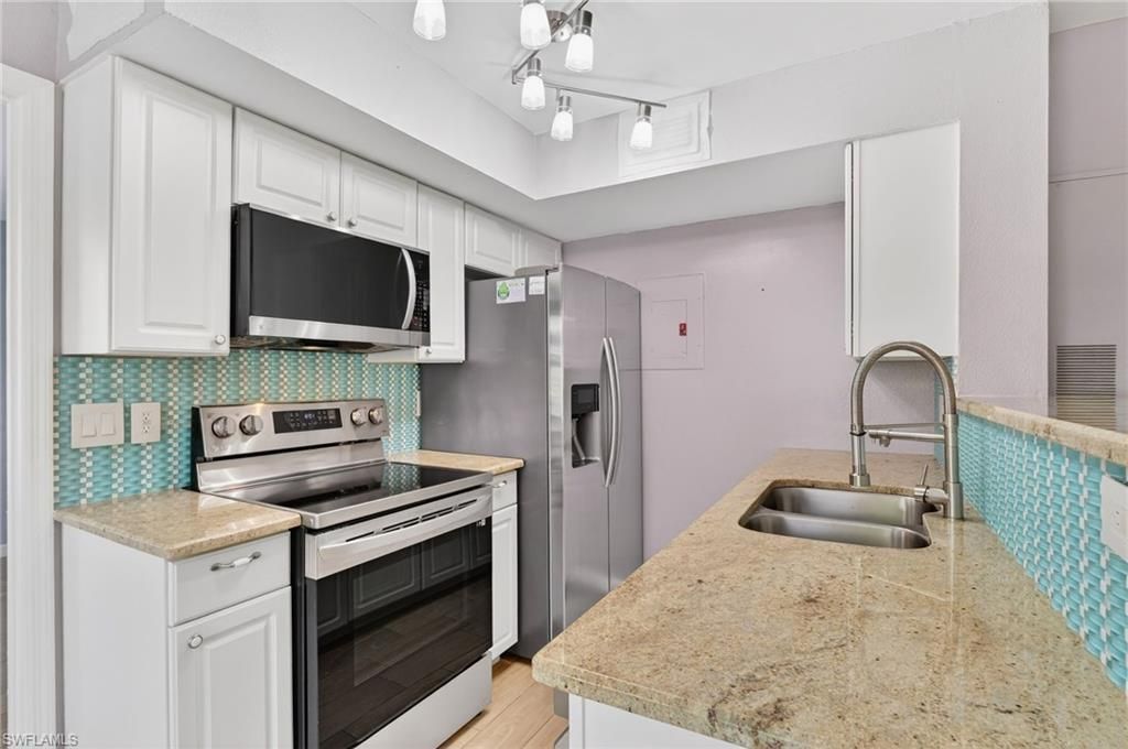 12520 Equestrian Cir, Unit 315, Fort Myers, FL 33907 Photo