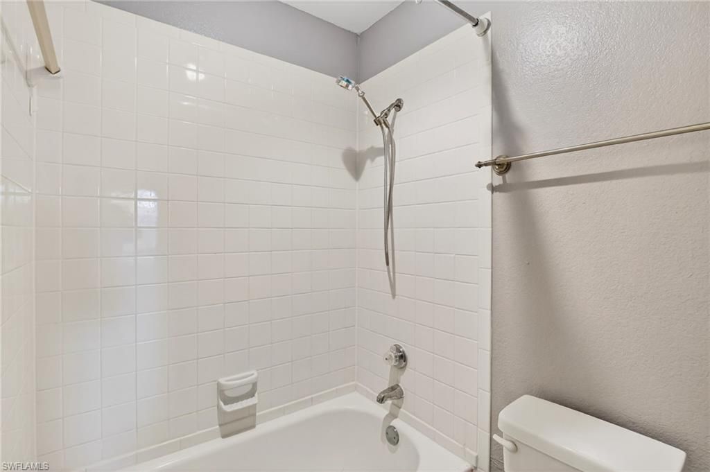 12520 Equestrian Cir, Unit 315, Fort Myers, FL 33907 Photo