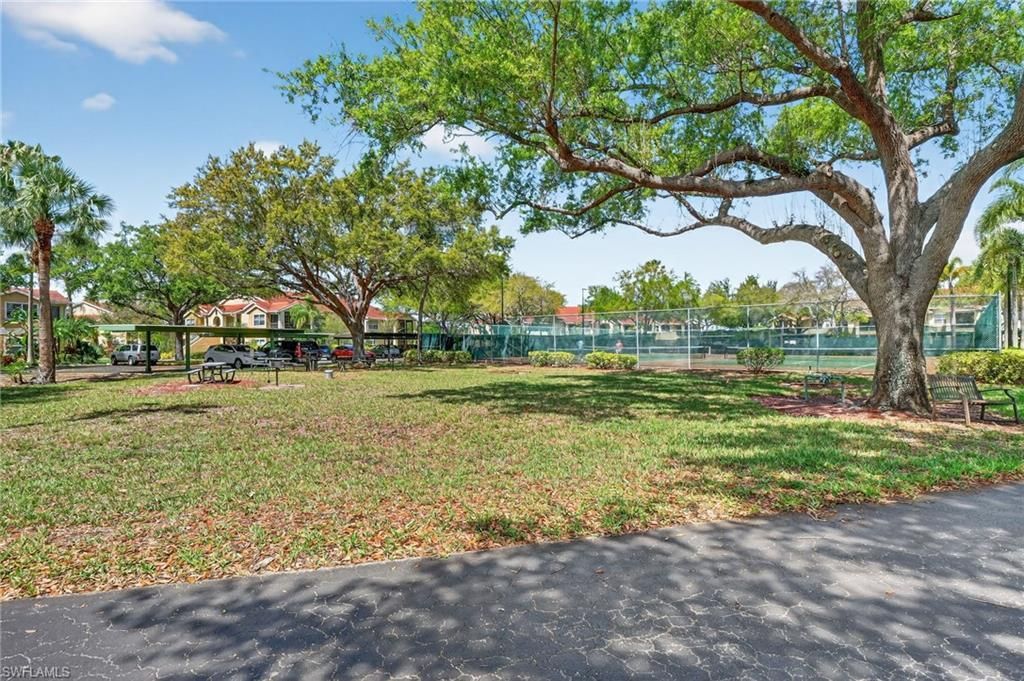 12520 Equestrian Cir, Unit 315, Fort Myers, FL 33907 Photo