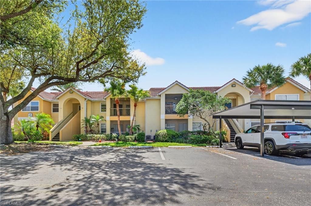 12520 Equestrian Cir, Unit 315, Fort Myers, FL 33907 Photo