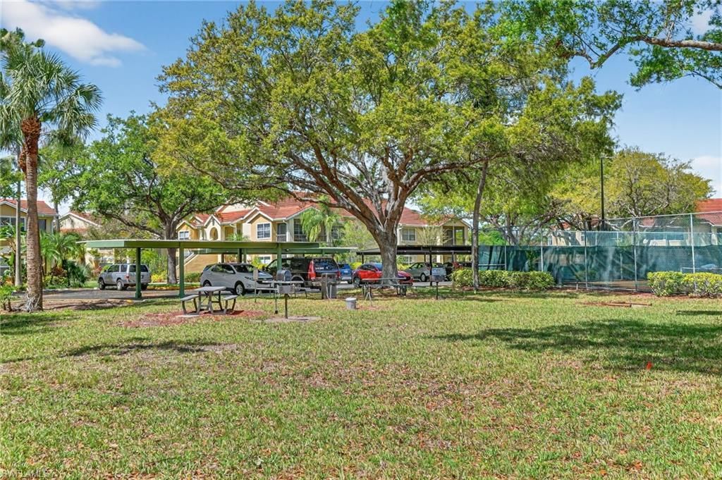 12520 Equestrian Cir, Unit 315, Fort Myers, FL 33907 Photo