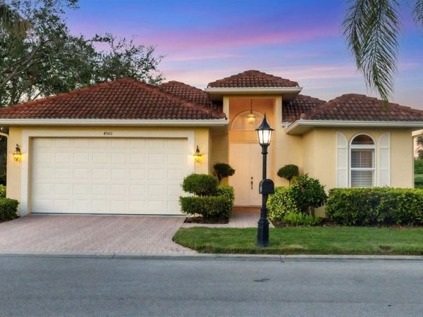 4501 MURCIA BOULEVARD , Unit 7, SARASOTA, FL 34238