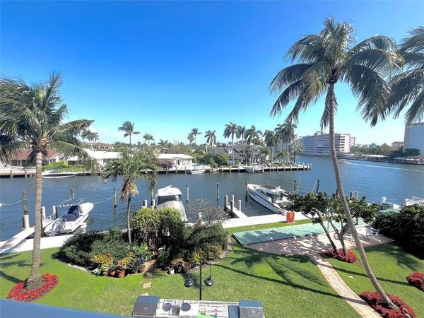 140 NE 28th Avenue, Unit 305, Pompano Beach, FL 33062