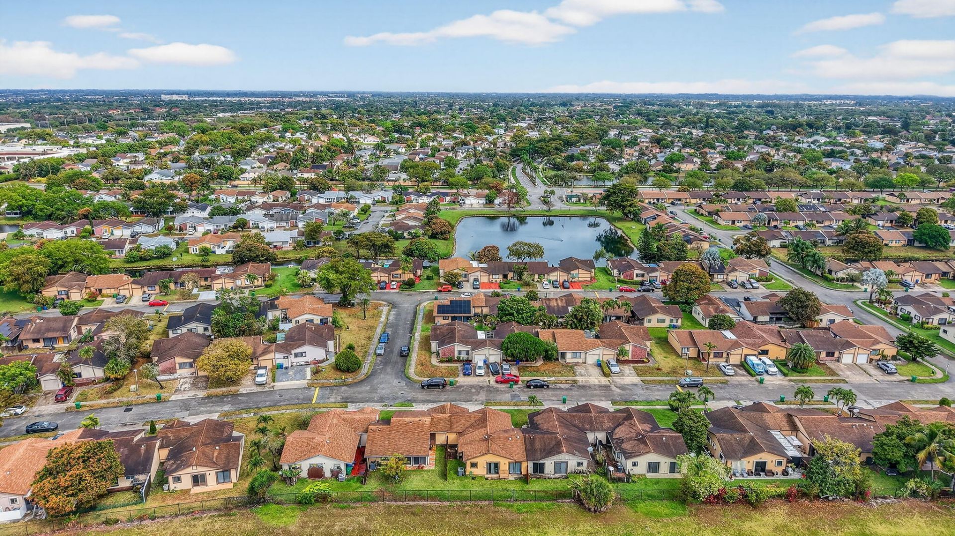 9721 W Daffodil Lane, Miramar, FL 33025 Photo