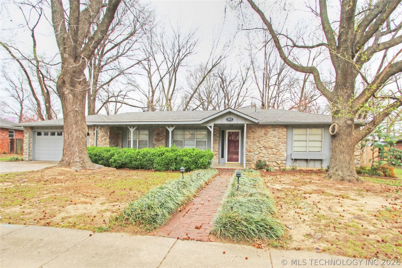 1810 Harned Drive, Bartlesville, OK 74006 Main Photo