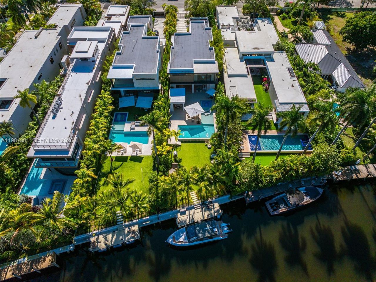 707 NE 77th St , Miami, FL 33138 Photo