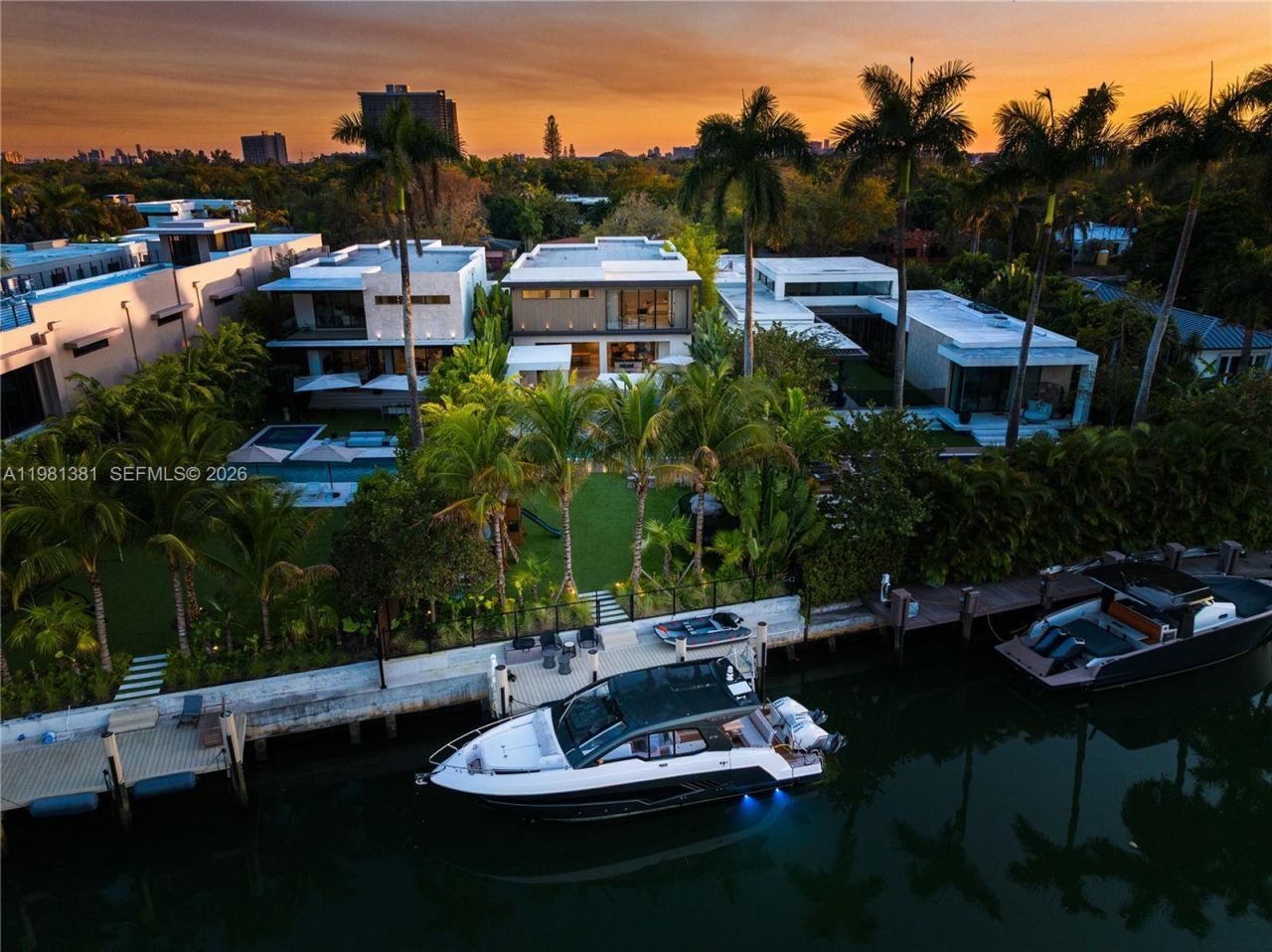 707 NE 77th St , Miami, FL 33138 Photo