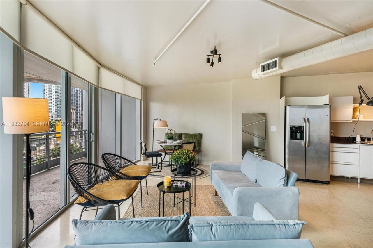 690 SW 1st Ct, Unit 501, Miami, FL 33130 Photo