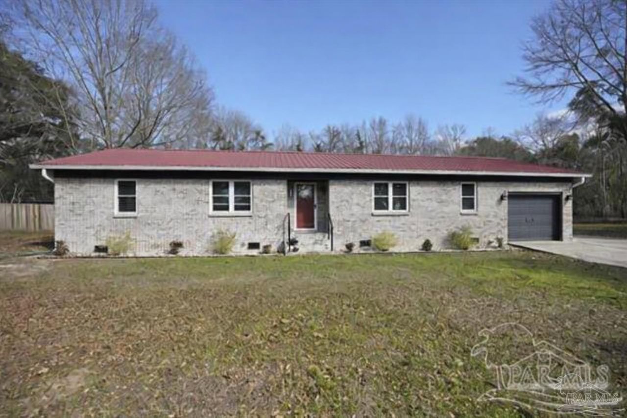 4420 Mundy Ln Pace, FL 32571