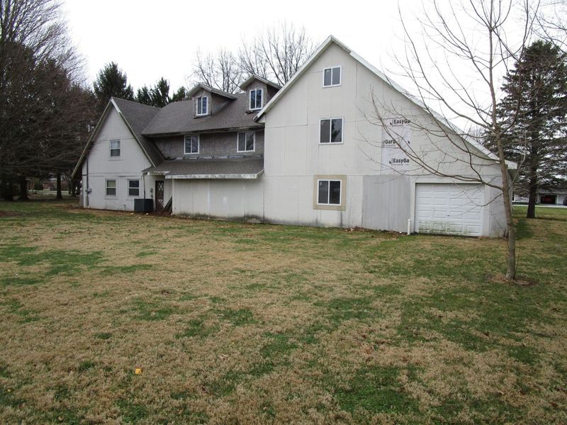 4954 E County Line Road, Springfield, OH 45502 Photo 3