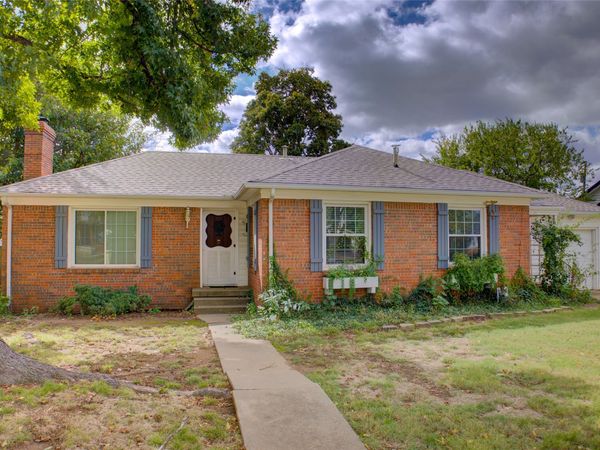 2358 S Delaware Court, Tulsa, OK 74114