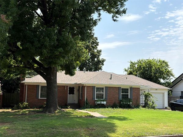 2358 S Delaware Court, Tulsa, OK 74114