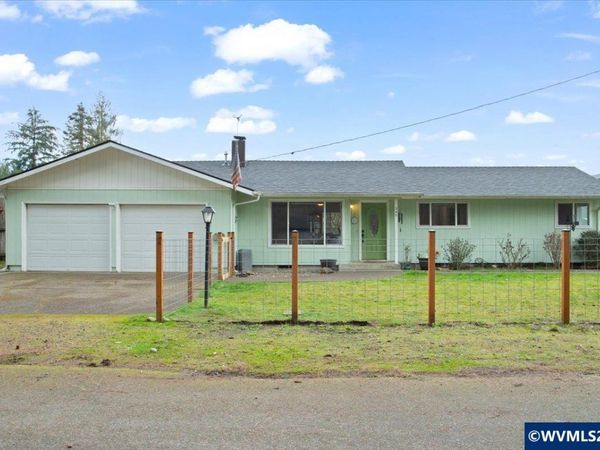247 Cedar St, Lyons, OR 97358