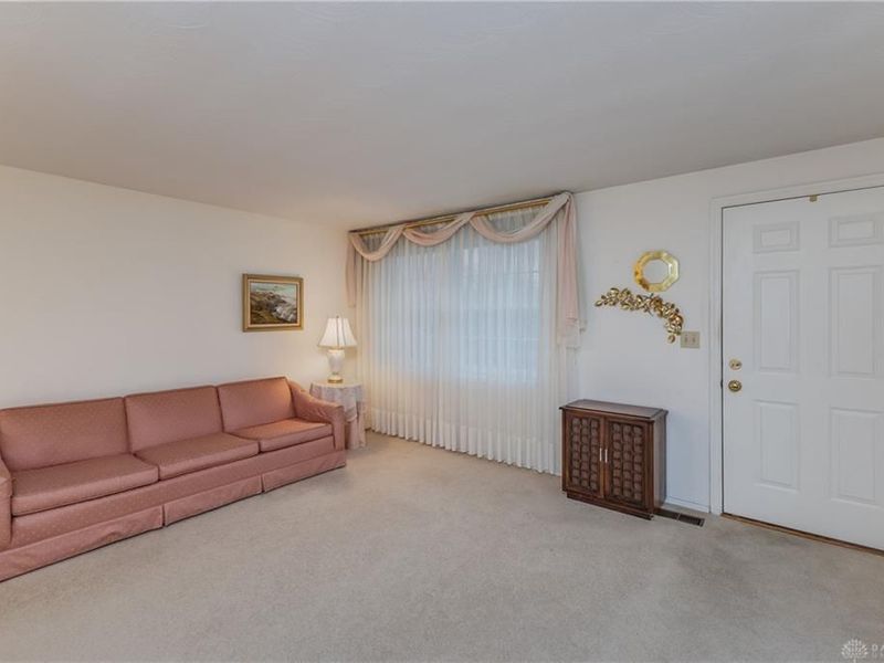 7201 Belle Plain Drive, Huber Heights, OH 45424 Photo 5