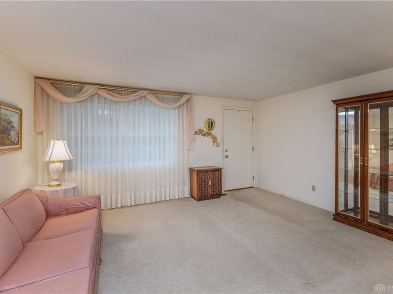 7201 Belle Plain Drive, Huber Heights, OH 45424 Photo 6