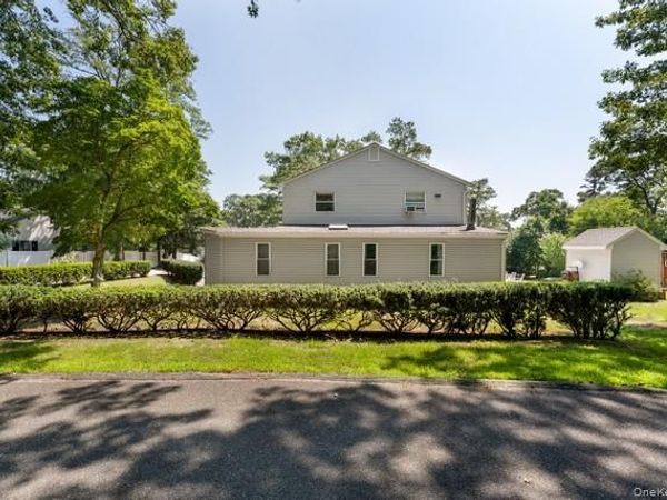 10 Sunnyside Drive , Sound Beach, NY 11789