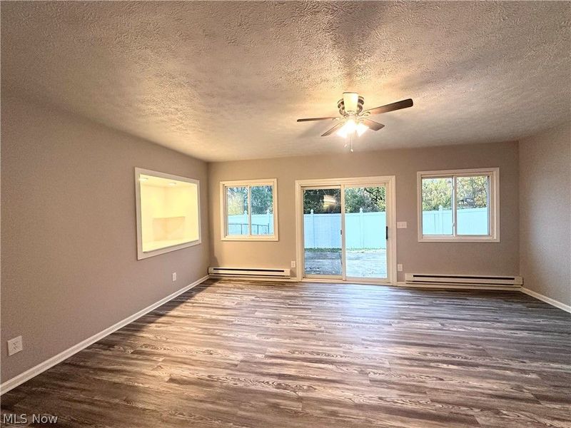 7610 Royal Ridge Drive, Parma, OH 44129 Photo 12