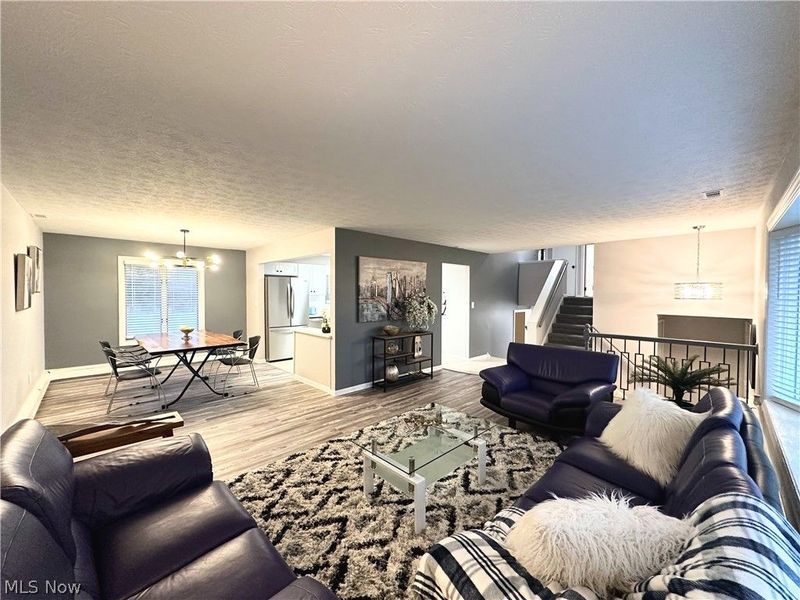 7610 Royal Ridge Drive, Parma, OH 44129 Photo 2