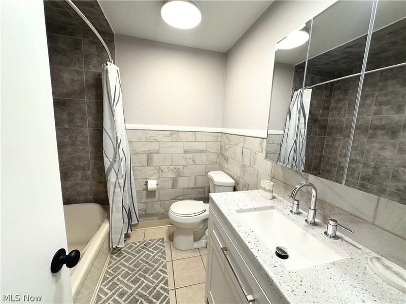 7610 Royal Ridge Drive, Parma, OH 44129 Photo 7