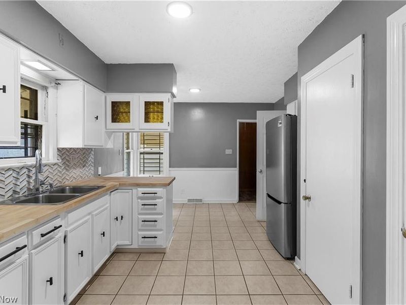 52 Rhoda Avenue, Youngstown, OH 44509 Photo 4