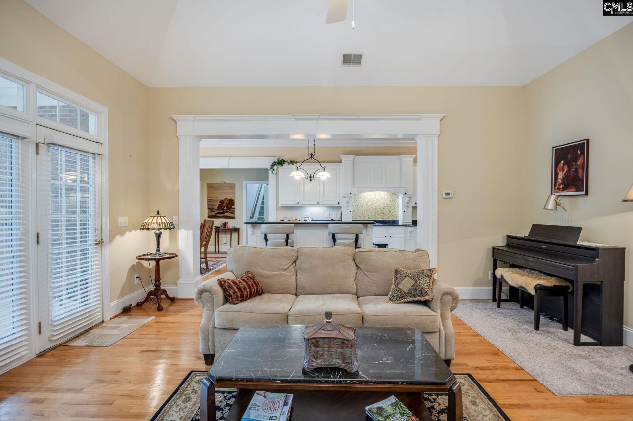 117 Parish Walk  Photo 24