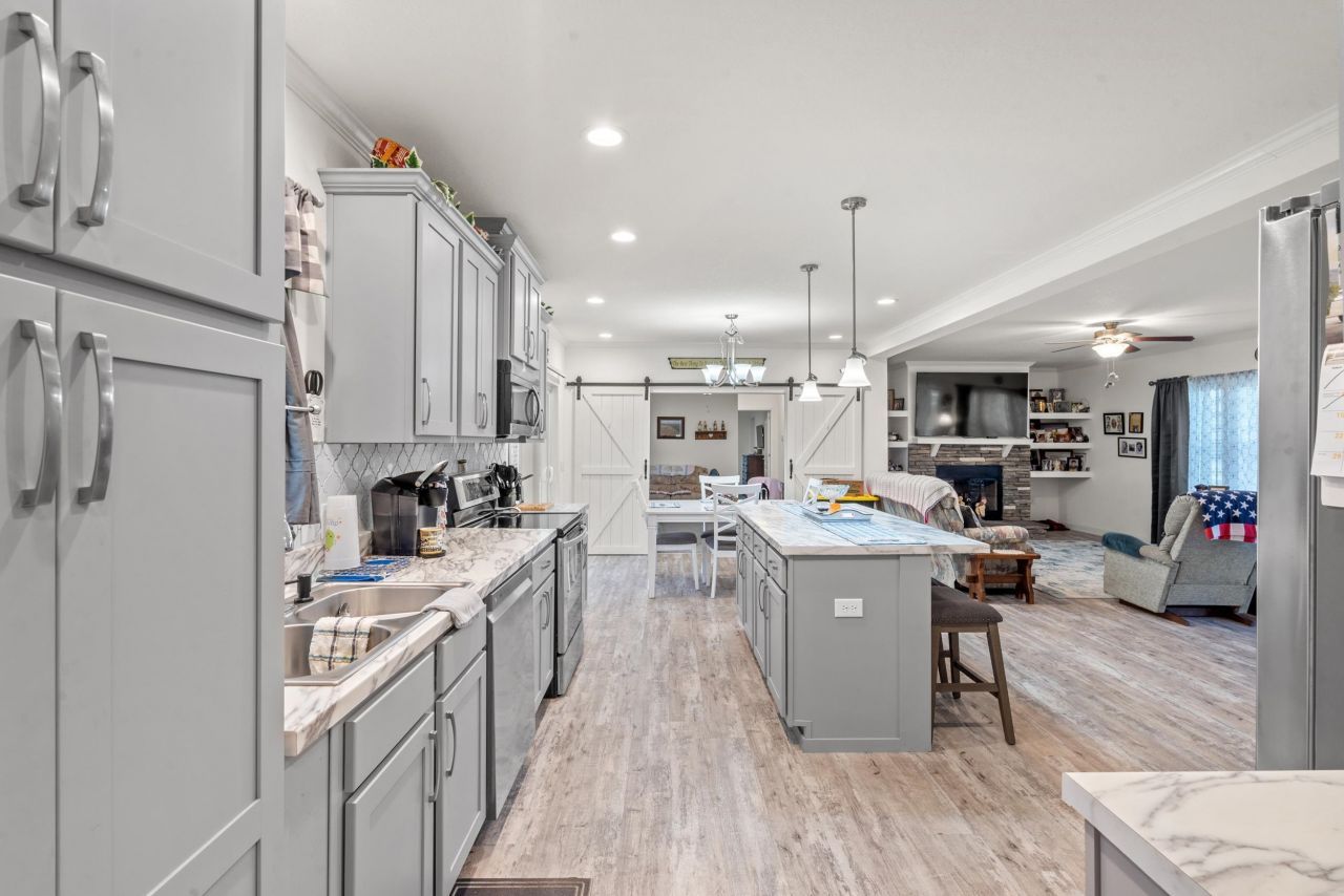 4401 Salem Rd.  Photo 10