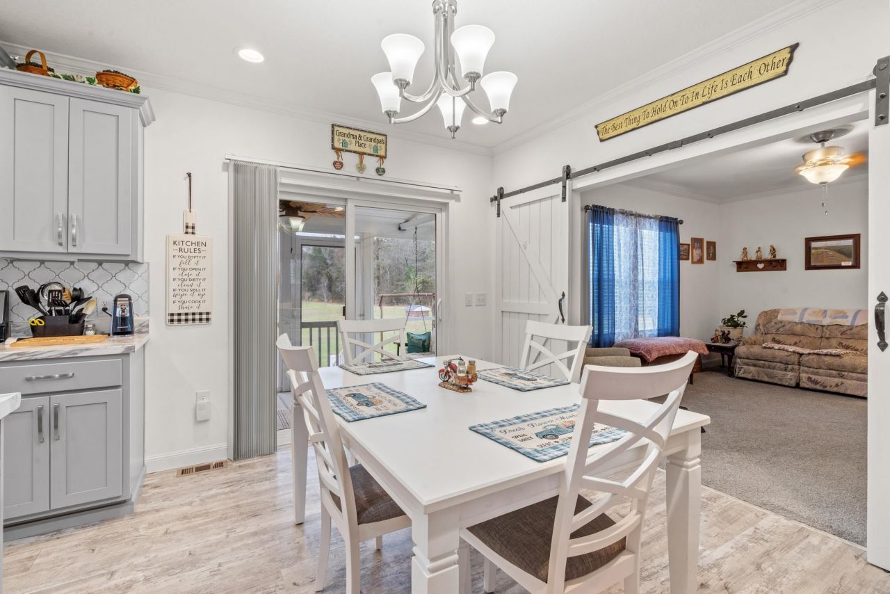 4401 Salem Rd.  Photo 11