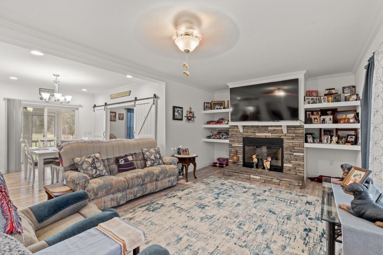 4401 Salem Rd.  Photo 4