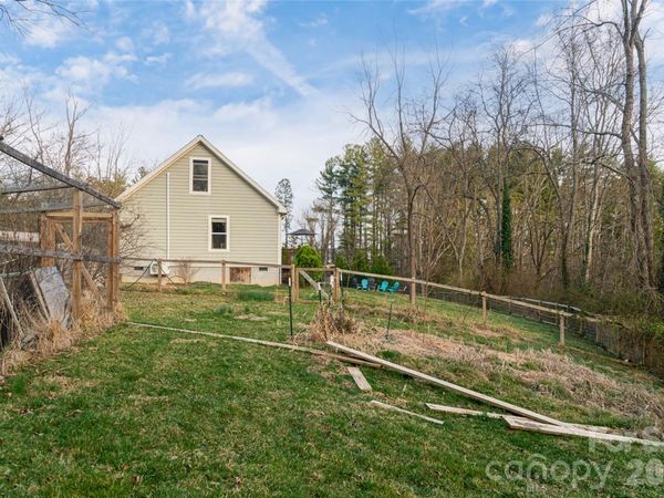 65 Owenby Road, Candler, NC 28715