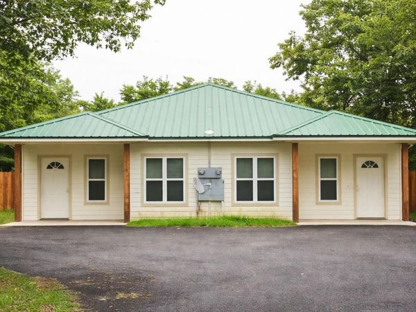 609 M L K DR, Unit A, Elgin, TX 78621