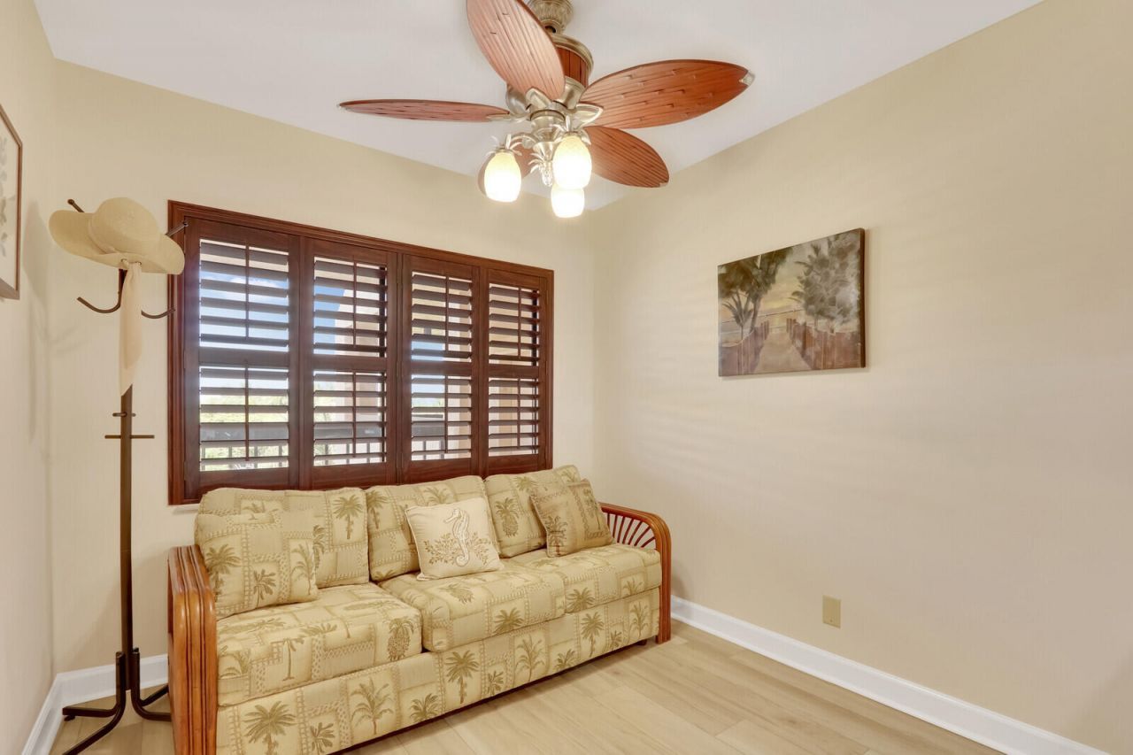 1055 Ocean Drive, Unit 403, Juno Beach, FL 33408 Photo