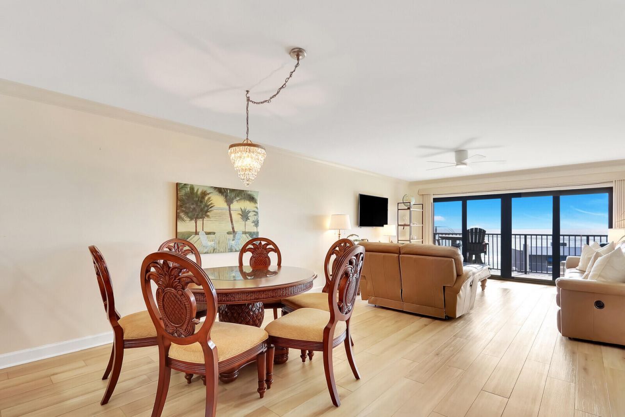 1055 Ocean Drive, Unit 403, Juno Beach, FL 33408 Photo