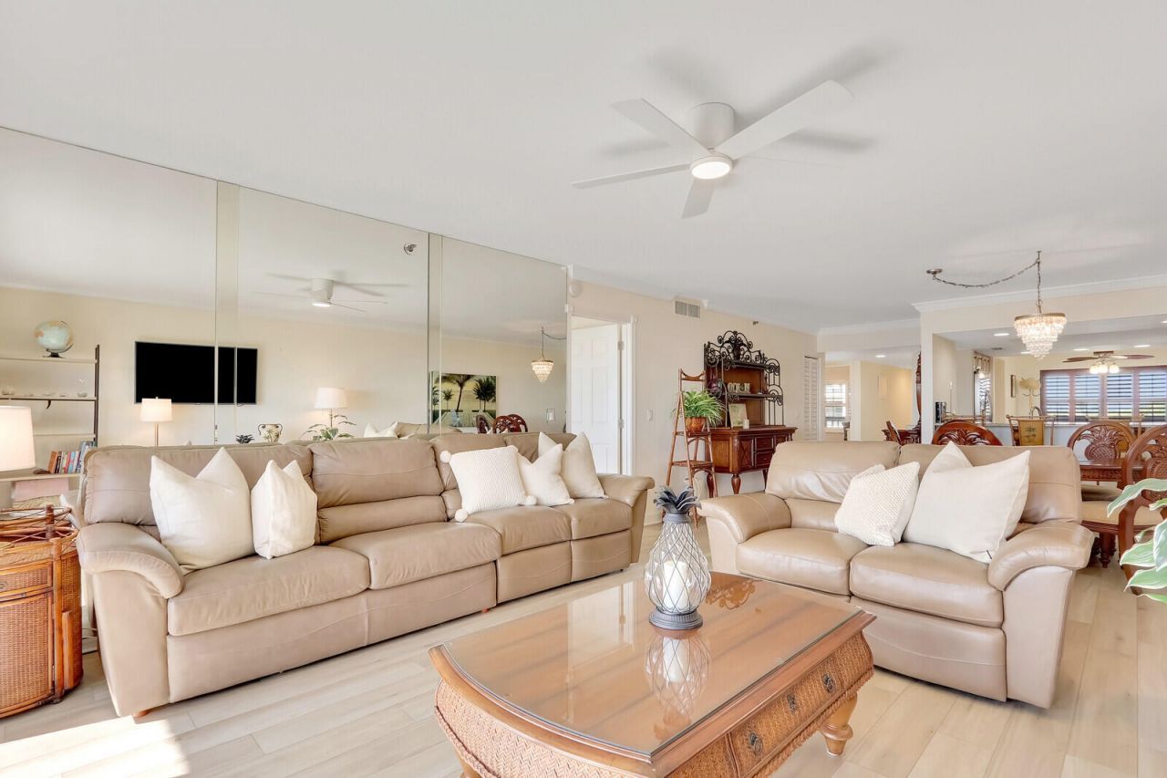 1055 Ocean Drive, Unit 403, Juno Beach, FL 33408 Photo