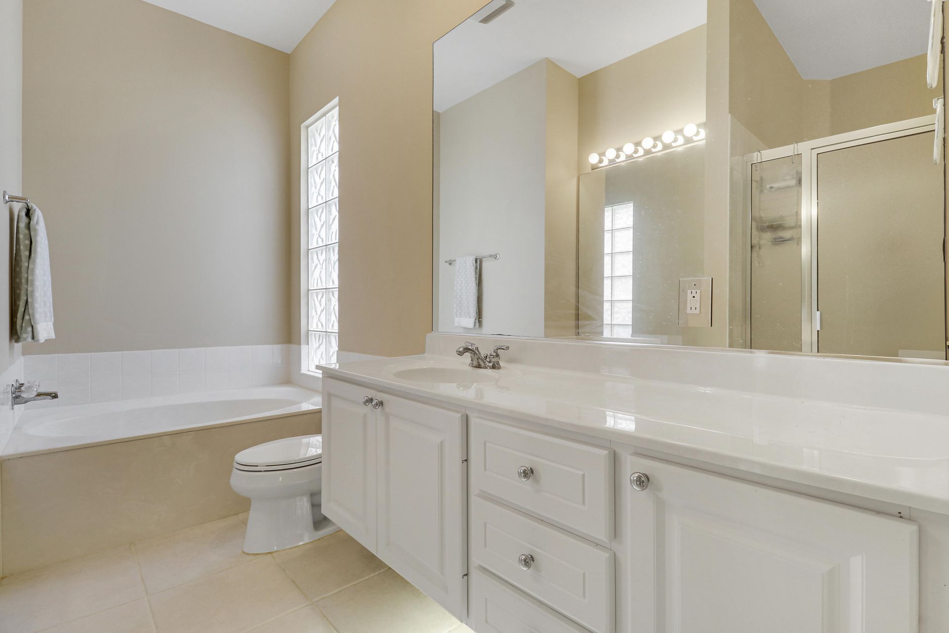 8337 SE Angelina Court, Hobe Sound, FL 33455 Photo