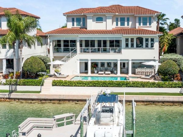 19 BAYFRONT COURT S, ST PETERSBURG, FL 33711