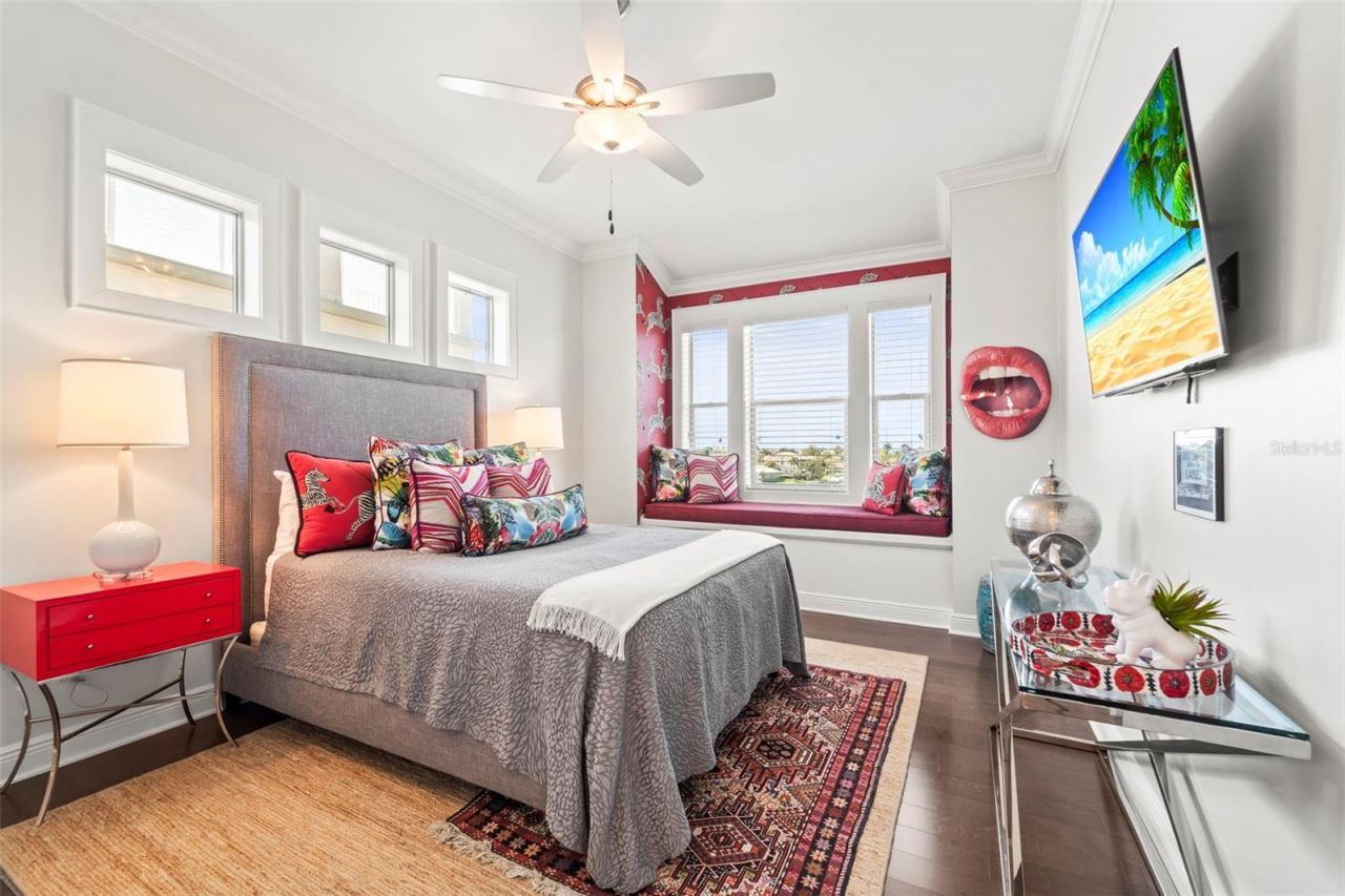 19 Bayfront Court S, Saint Petersburg, FL 33711 Photo