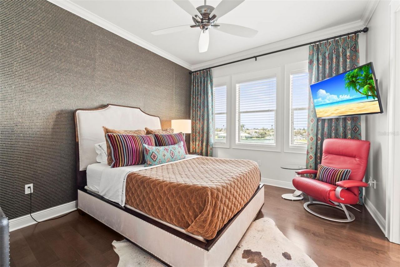 19 Bayfront Court S, Saint Petersburg, FL 33711 Photo