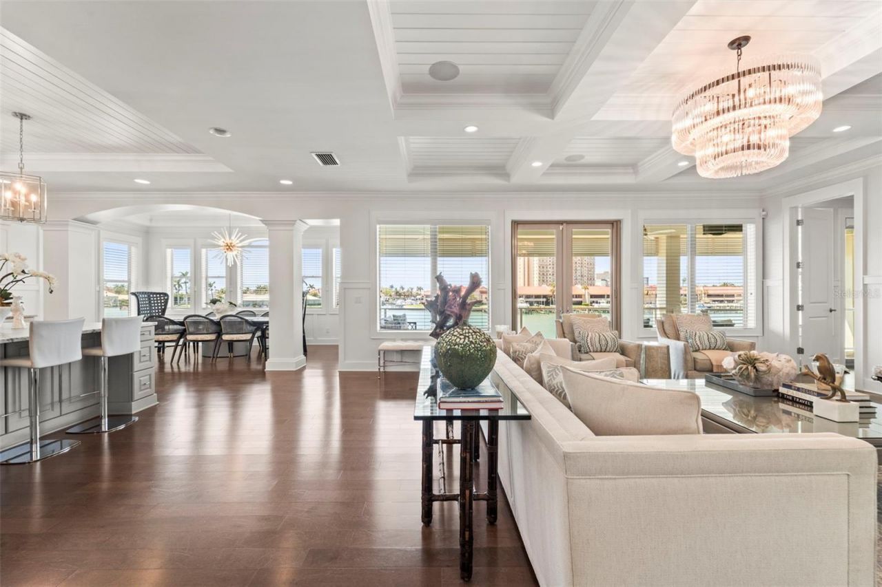 19 Bayfront Court S, Saint Petersburg, FL 33711 Photo