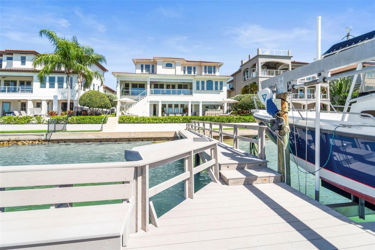 19 Bayfront Court S, Saint Petersburg, FL 33711 Photo