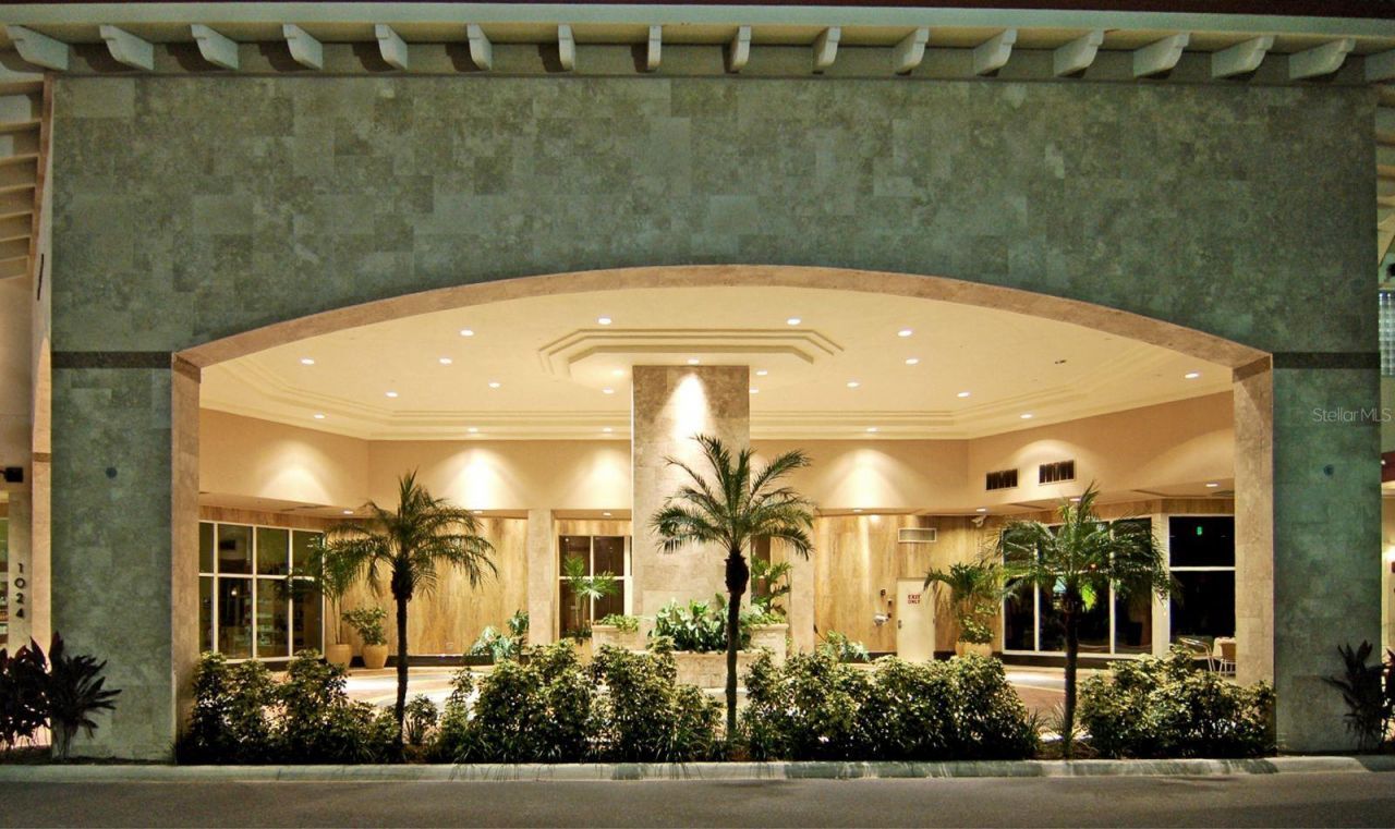 100 Central Avenue, Unit C521, Sarasota, FL 34236 Photo