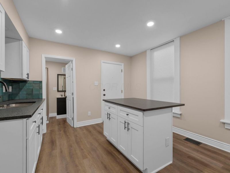 113-115 W Park Avenue, Columbus, OH 43222 Photo 12