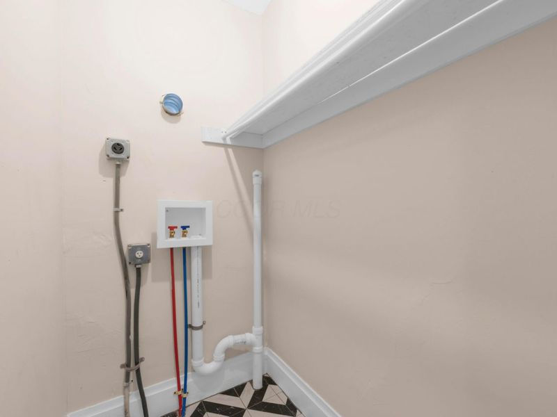 113-115 W Park Avenue, Columbus, OH 43222 Photo 22