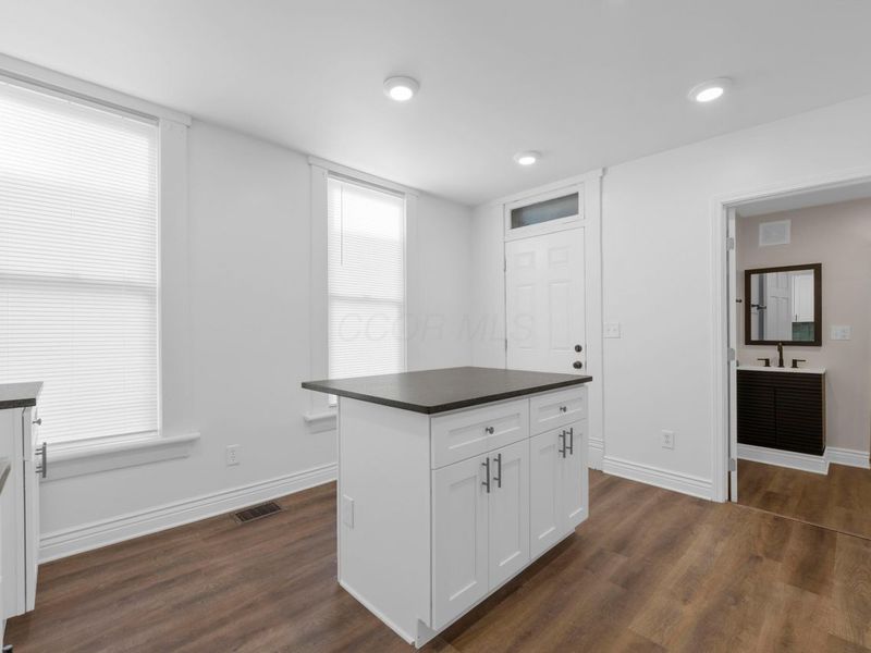 113-115 W Park Avenue, Columbus, OH 43222 Photo 41