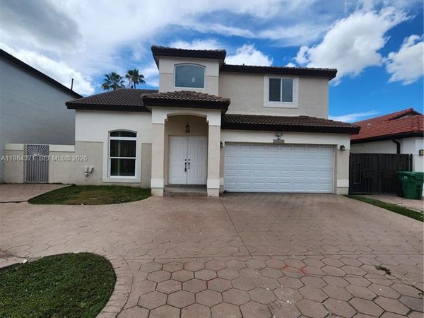 19634 NW 83rd Pl , Hialeah, FL 33015