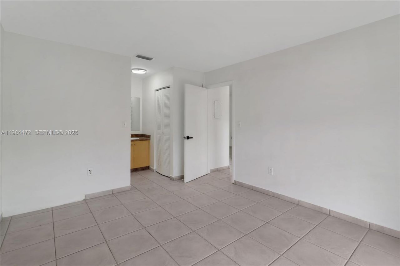 13371 SW 17th Ln, Unit 2-8, Miami, FL 33175 Photo