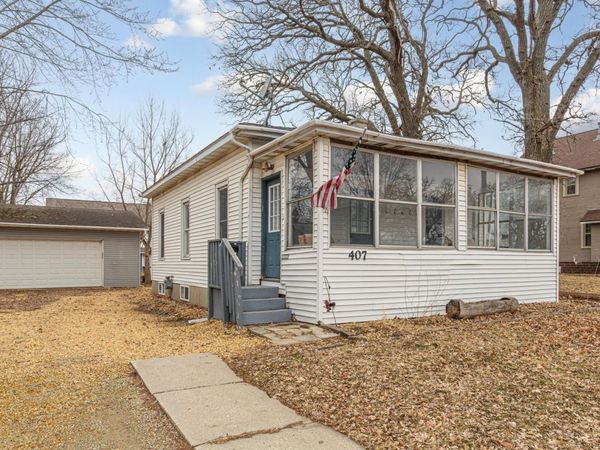 407 3rd Street NE, Waseca, MN 56093