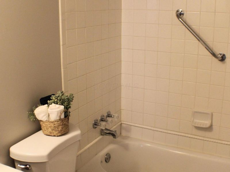 2472 Nassau Drive, Columbus, OH 43232 Photo 15