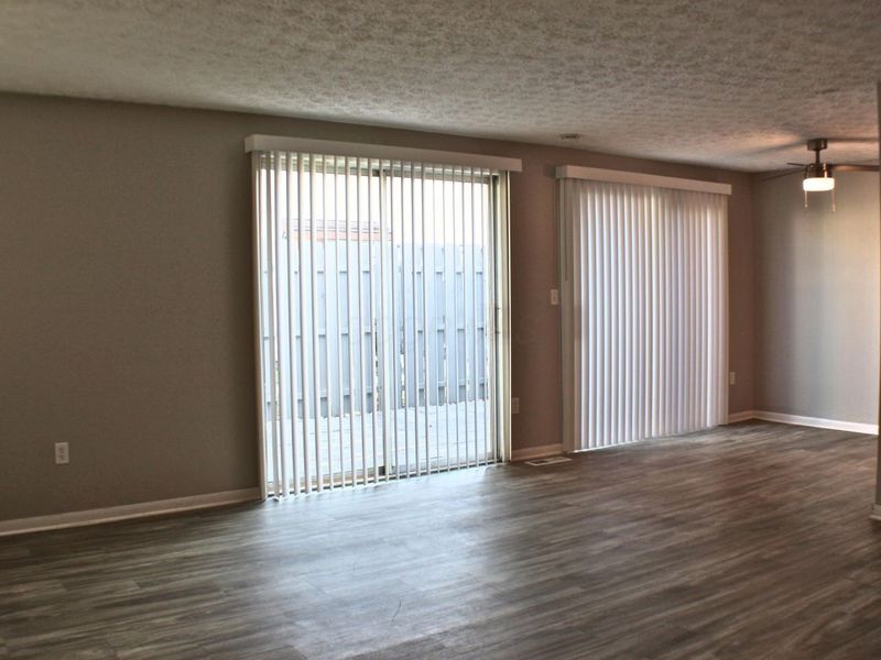 2472 Nassau Drive, Columbus, OH 43232 Photo 6