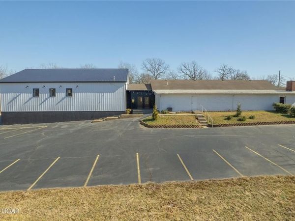 5734 S Main Street, Joplin, MO 64801