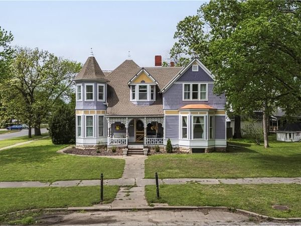 303 N 8th Street, Fredonia, KS 66736